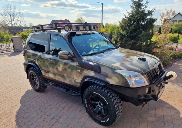 Toyota Land Cruiser cena 124000 przebieg: 220000, rok produkcji 2007 z Brzeziny małe 781